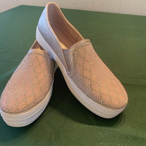 skechers street slip on